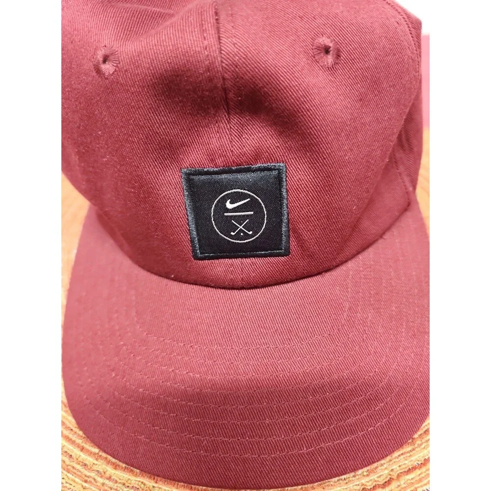 Nike Golf Strapback Ball Cap Burgundy Adjustable New With Tags